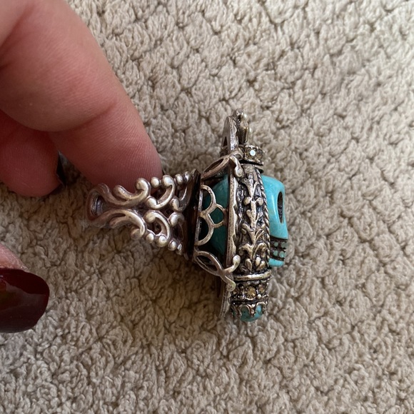 Skull ring - Picture 5 of 11